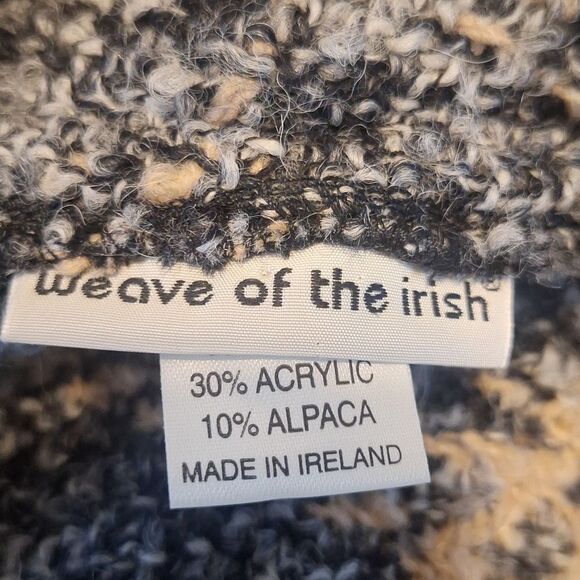 Weave of the Irish wool alpaca blend poncho cape - Picture 3 of 4